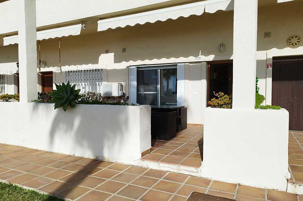 Apartment estepona from outside 